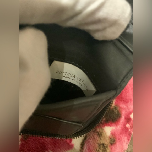 💼 Bottega Veneta Intrecciato Dark grey Leather wallet EUC  w/ COA 💼 - Picture 11 of 13